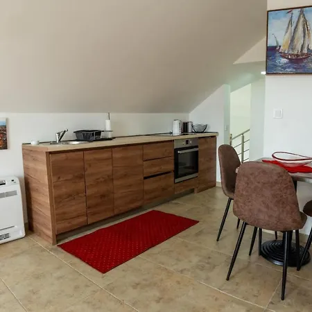L Palace Apartament Budva