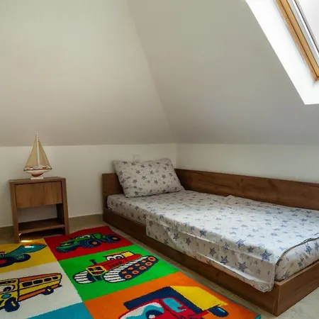 L Palace Apartament *
