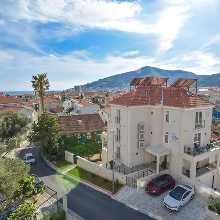 L Palace * Budva