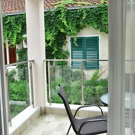 L Palace Budva